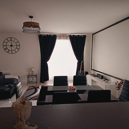 Duplex Proche Disney Avec Ecran Cinema Шеси Экстерьер фото