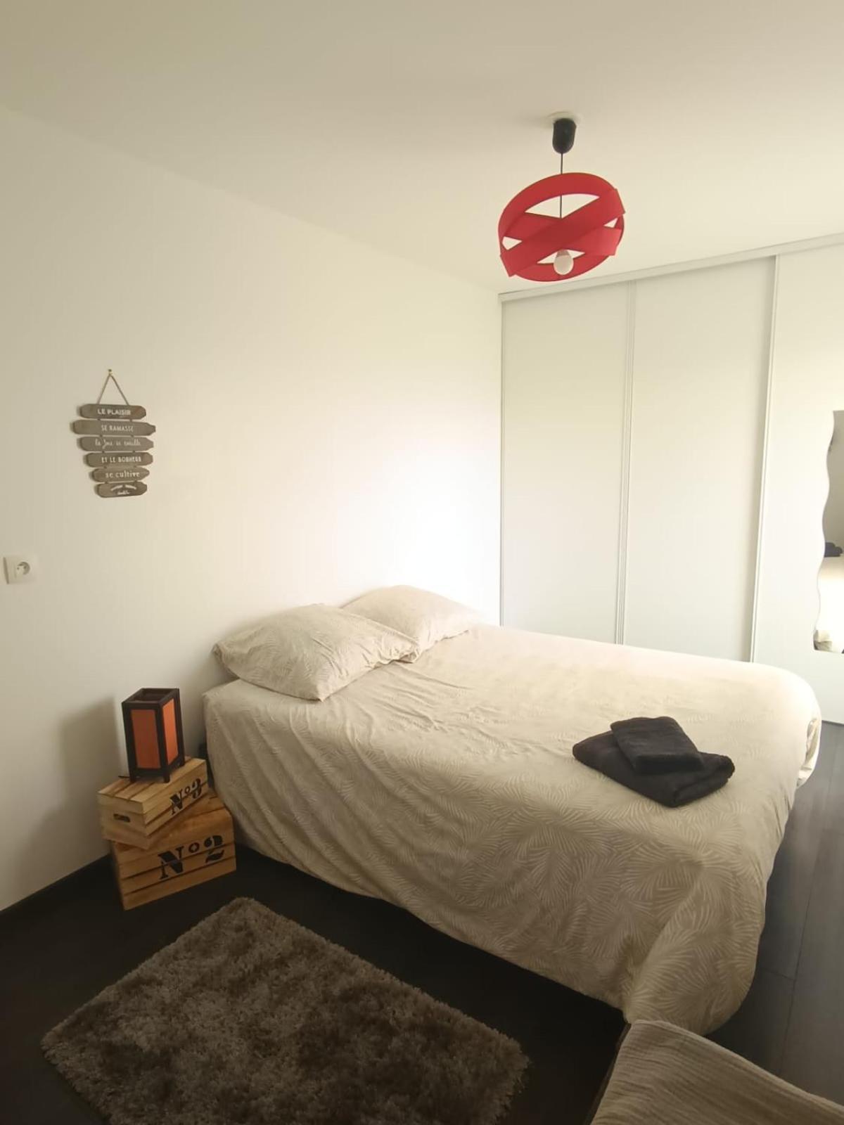 Duplex Proche Disney Avec Ecran Cinema Шеси Экстерьер фото